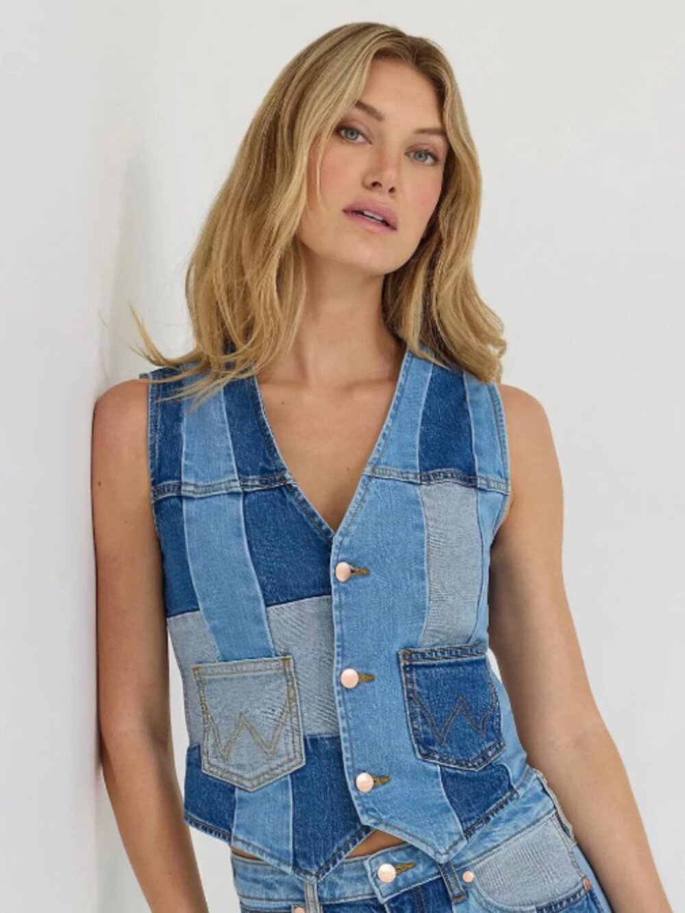 Lainey Wilson Wrangler Collab Women's Blue Denim Patchwork Country Vest S NWT